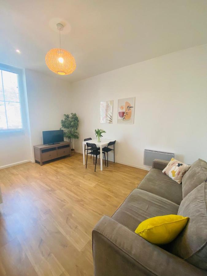 Le Gersois - T2 Moderne - Auch Centre- Wifi Gratuit Apartment Bagian luar foto